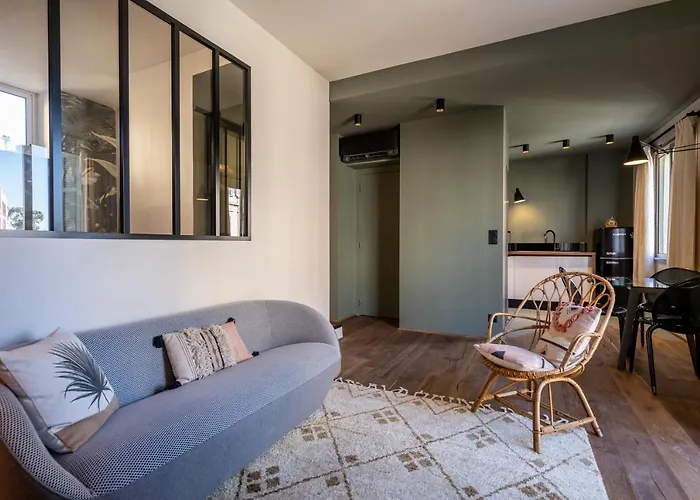 Apartment In St Raph *